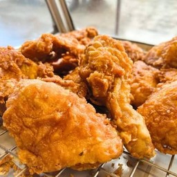 ชิ้นส่วนเฉพาะไก่ทอด