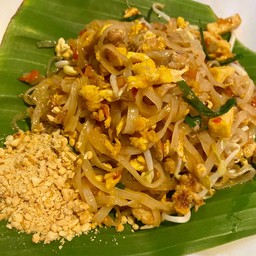 ผัดไทยหมูสับ ใส่ไข่