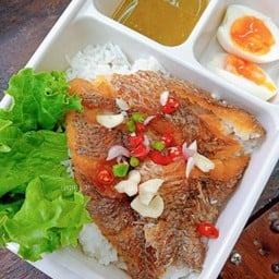 ข้าวแกงลุงดม