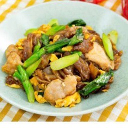 ผัดซีอิ้วหมู
