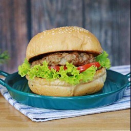 ดีลักซ์เบอร์เกอร์เนื้อวัว