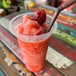 สตอเบอรี่ปั่น