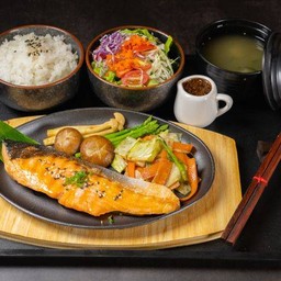 เซตแซลมอนกระทะร้อน