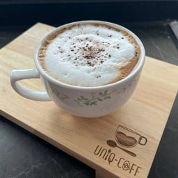 Uniq Coff Cafe’ 527/533 หมู่บ้านสินชัย