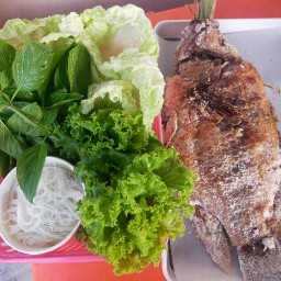ปลาเผา หมึกหวังเจ๊ง @ริมเขื่อน