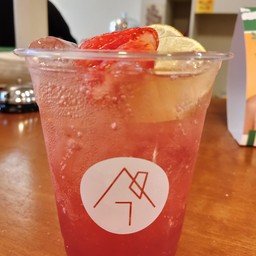 Strawberry soda