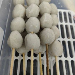 ลูกชิ้นปลา แมนเอ