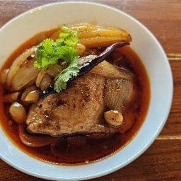 มัสมั่นไก่ (สะโพกไก่)