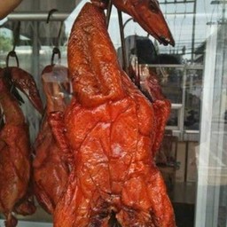 เป็ดย่างตัวใหญ่ ตัวละ