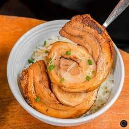 66.ข้าวหมูชาชู