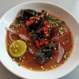 ยำไข่เยี่ยวม้า