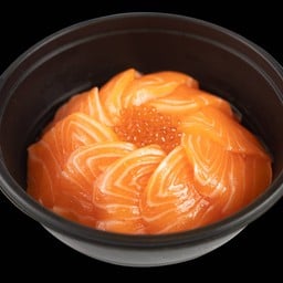 ข้าวหน้าแซลมอนซาซิมิ แถมฟรีซุปมิโซะ