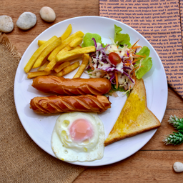 ไส้กรอกรมควัน + ไข่ดาว