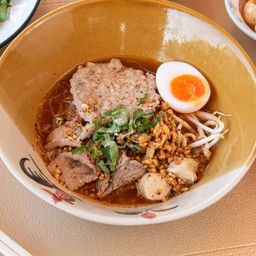 ก๋วยเตี๋ยวหมูเด้งต้มยำ