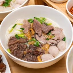 ก๋วยเตี๋ยวเนื้อรวม