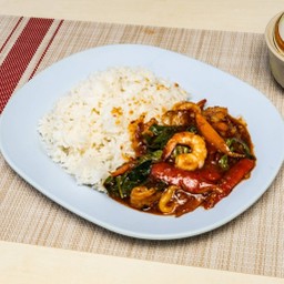 ผัดพริกเผาทะเลราดข้าว