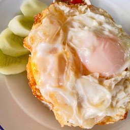 ข้าวไข่ดาวพริกน้ำปลา