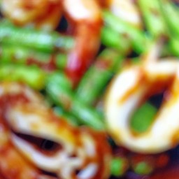 ผัดพริกแกงถั่วกุ้งหมึก(กับข้าว)