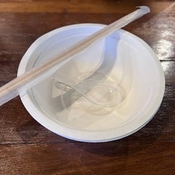 ชุดชามกระดาษ ตะเกียบ ช้อนพลาสติก