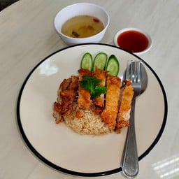 ข้าวมันไก่มหาชล ตลาดลุงออม
