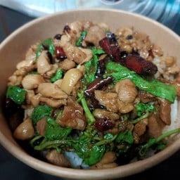 กระเพาพริกแห้ง BY ลองดอง