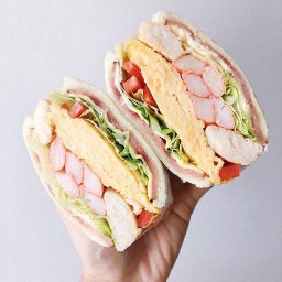 แฮม+ไส้กรอก+ไข่ข้น