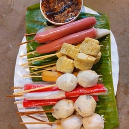 สถานีทอด(อ่อนนุช44)ร้านเดียวกันกับยำEเจี๊ยบตรงข้ามโลตัสเอ๊กซ์เพลส