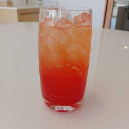 พีช โซดา