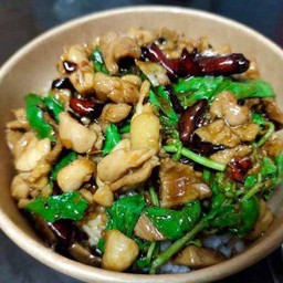 ข้าวกระเพรากุ้ง