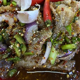 น้ำตกเนื้อ
