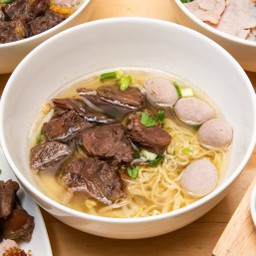 ก๋วยเตี๋ยวลูกชิ้นเนื้อเปื่อย