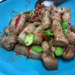 บ้านแม่
