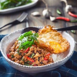 ข้าวกะเพราโบราณByนัสรา หมู่บ้านสำราญสุข  (ฮาลาลฟู๊ด)