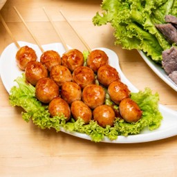 ลูกชิ้นหมูปิ้ง