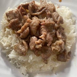 ข้าวราดหมูผัดน้ำปลา