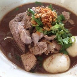 ผลไม้สดปอกพร้อมทาน ไม่มีหน้าร้าน