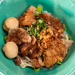 วุ้นเส้นหมูน้ำตก