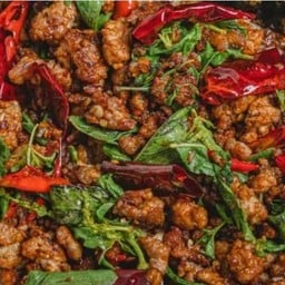 ข้าวกระเพราคุณแม่