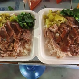 ครัวอดิพัชร์ขาหมูอาหารป่า -