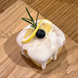 ORGANIC LEMON CAKE