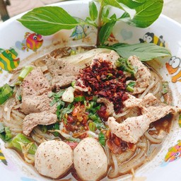 ร้านอั่งเปา&จั่นเจา ก๋วยเตี๋ยวหมูน้ำตก-น้ำใส