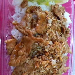 ข้าวทอดกระเทียม