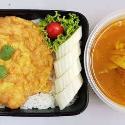 D-111 ข้าว+แกงเผ็ดไก่หน่อไม้ดอง+อาหาร 1อย่าง(ตามตัวเลือก)