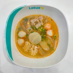 ก๋วยเตี๋ยวต้มยำทะเล(ผัดไทย ต้มยำ  เจริญยิ่ง)