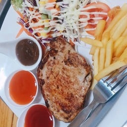 เพลินพุง  Steak&Pizza ตลาดมีสุข