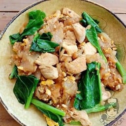 888 ราดหน้า สุกี้ ผัดซีอิ้ว