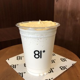 Kinako Fresh Milk Frappe ถั่วญี่ปุ่นนมสดปั่น
