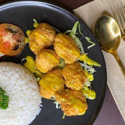 ข้าวซอสแกงกะหรี่