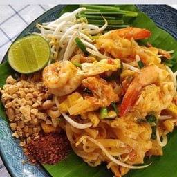 เส้นเล็กผัดไทยทะเล