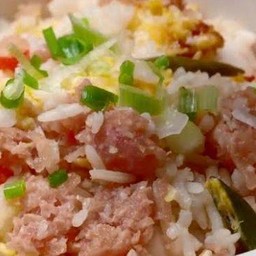 ข้าวผัดแหนม